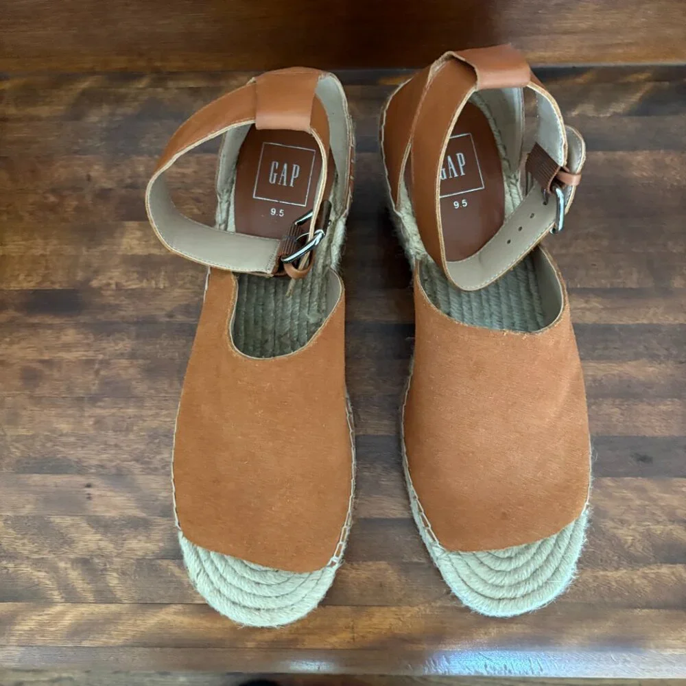 GAP espadrille wedge